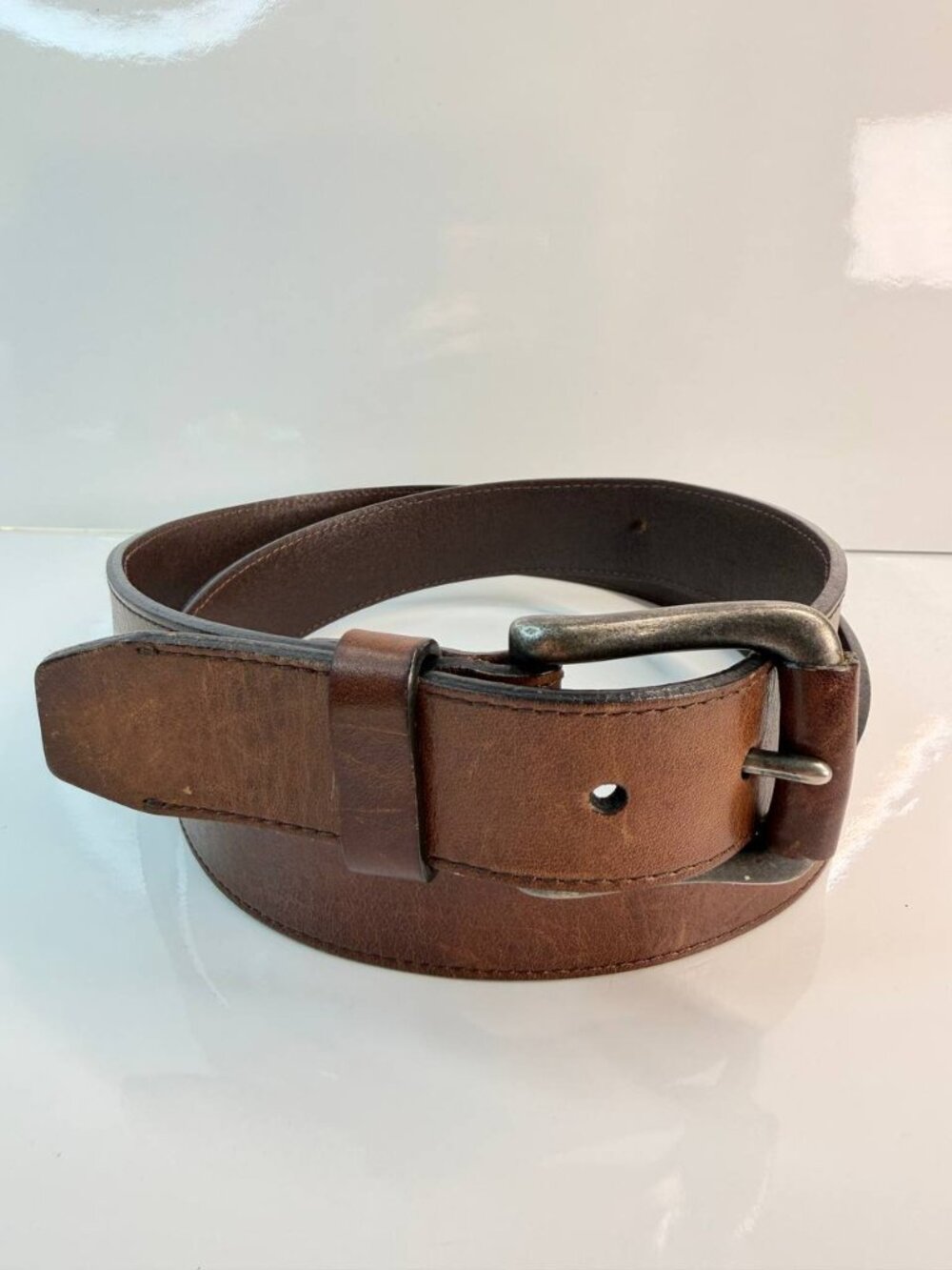 Fossil Leather Belt – Size 42 | Classic Style